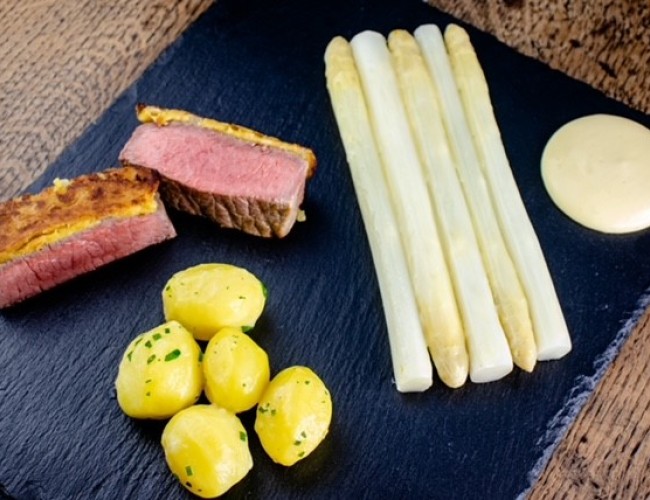 Die Spargel- Saison ist eröffnet